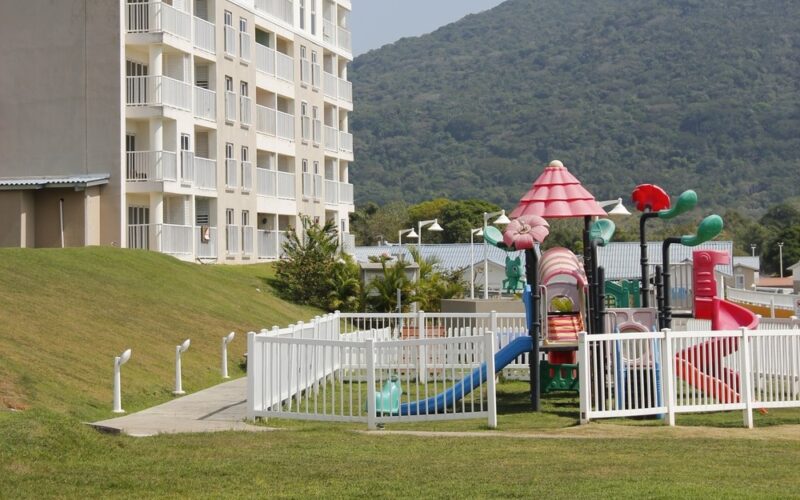 Nuevas mejoras en la red de transporte agilizan el acceso a Playa Dorada desde Ciudad de Panamá